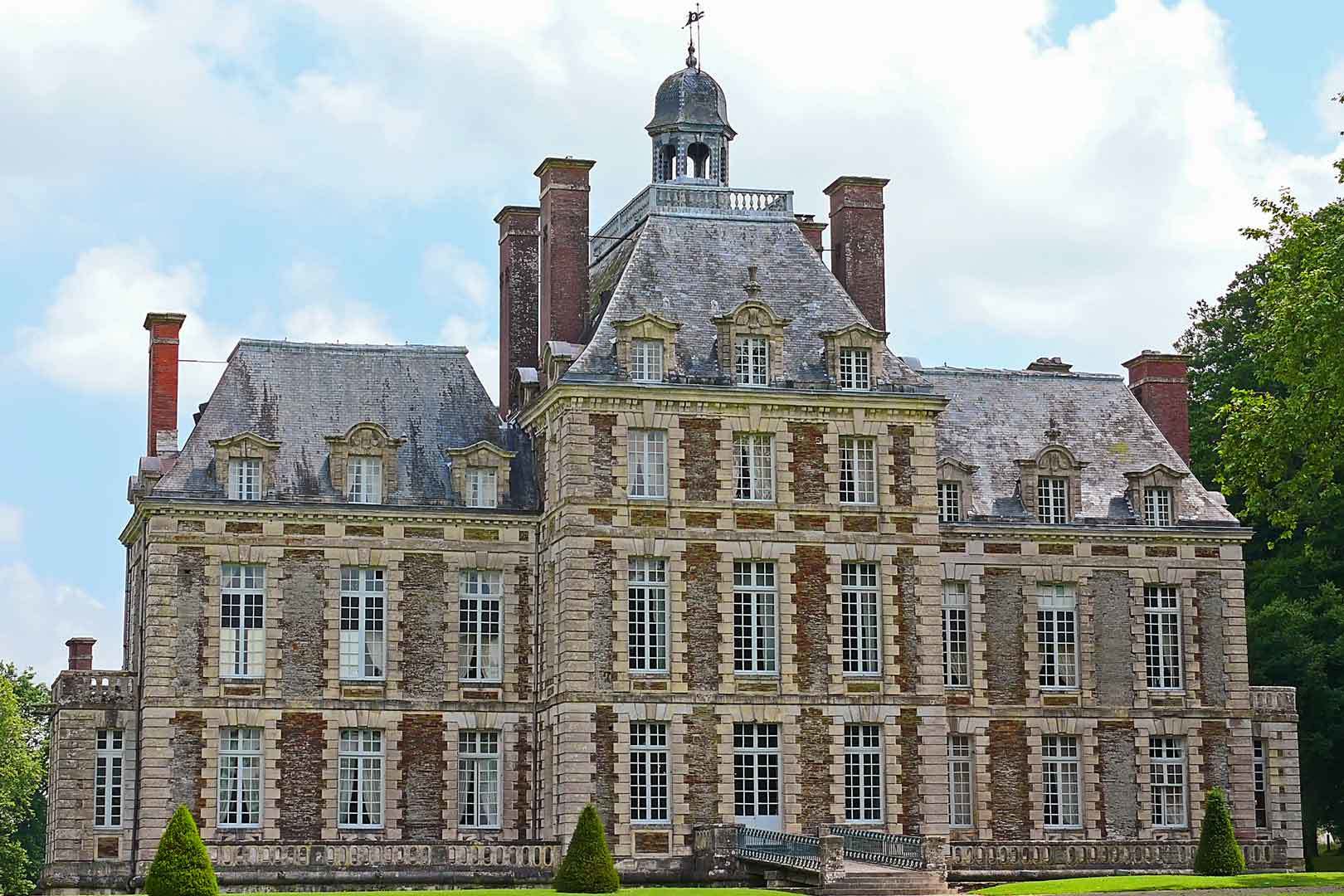 HOTEL LA CHENEVIERE En el corazón de Normandía Château de Balleroy