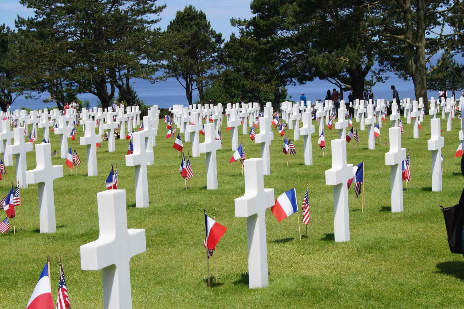 HOTEL LA CHENEVIERE En el corazón de Normandía Cementerio militar americano Colleville