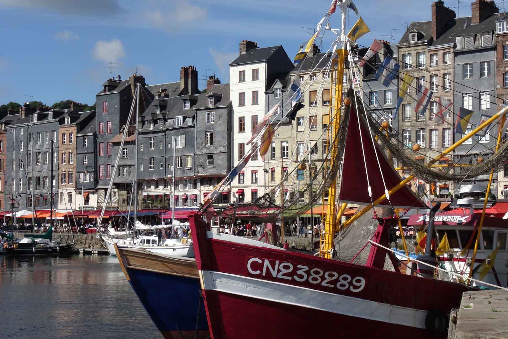 HOTEL LA CHENEVIERE In the heart of Normandy Merchant port Honfleur