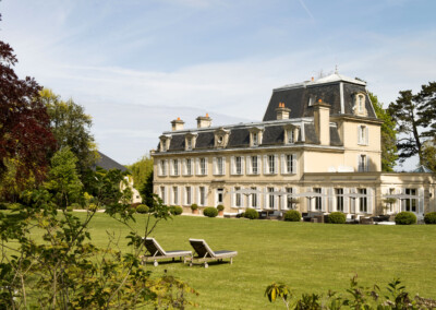Parque exterior del Château la Chenevière
