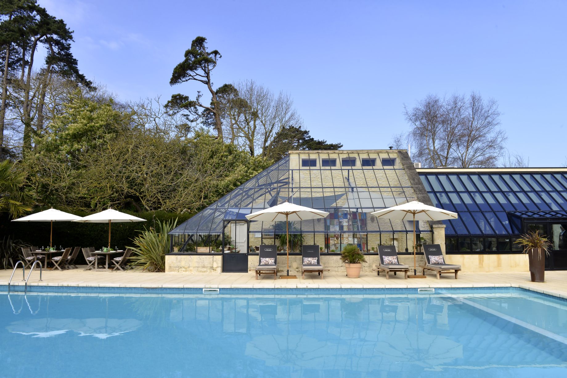 Chenevière swimming pool